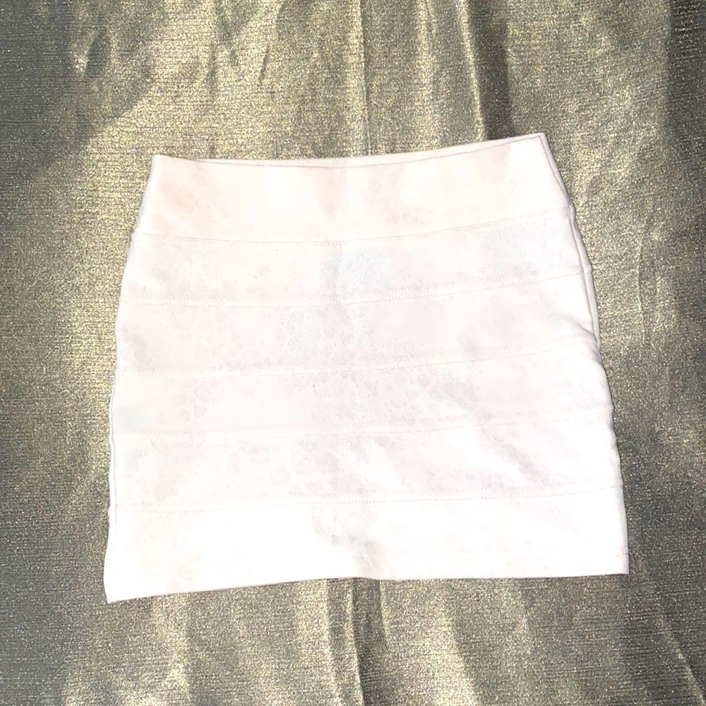 Cute light pink skirt